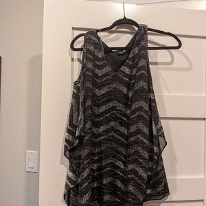 Roz & Ali Black Tunic Top